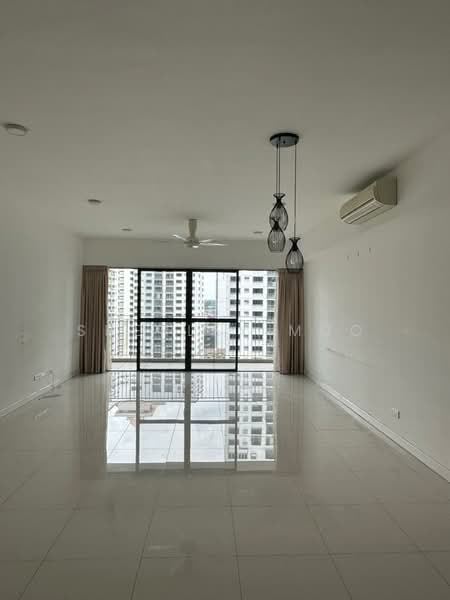Kondominium untuk Disewa di Residensi 22 - Sherley Moo - Living Room - PropertyGuru.com.my