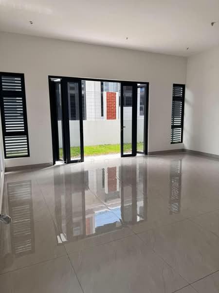Semi-Detached House for Sale in Johor Bahru (Johor) - Sharon Ng - Living Room - PropertyGuru.com.my