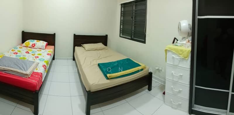 Apartment for Sale at Scott Towers @ Larkin JB - Sharon Tan - Bedroom - PropertyGuru.com.my