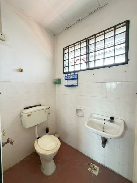Townhouse for Sale in Ipoh (Perak) - Chriz Hee - Bathroom - PropertyGuru.com.my
