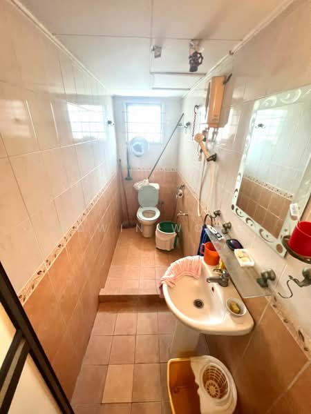 Subang Perdana Goodyear Court 6 untuk Untuk Dijual - RM 348,000, Mac 2026 - Bathroom - PropertyGuru.com.my
