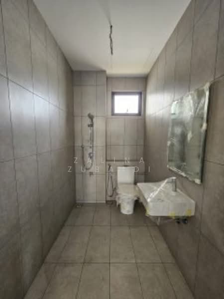 Semi-Detached House for Sale in Elmina (Shah Alam) - Zalina Zubaidi - Bathroom - PropertyGuru.com.my