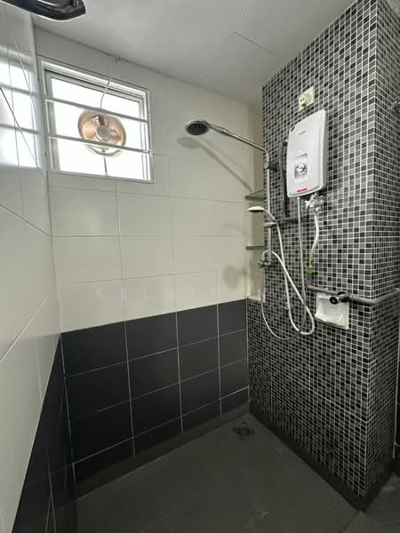 Condominium for Sale at Aman Heights Condominium - Kelvin Ng - Bathroom - PropertyGuru.com.my