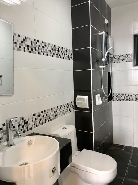 Service Residence for Sale at Sky View - Elena Lye - Bathroom - PropertyGuru.com.my