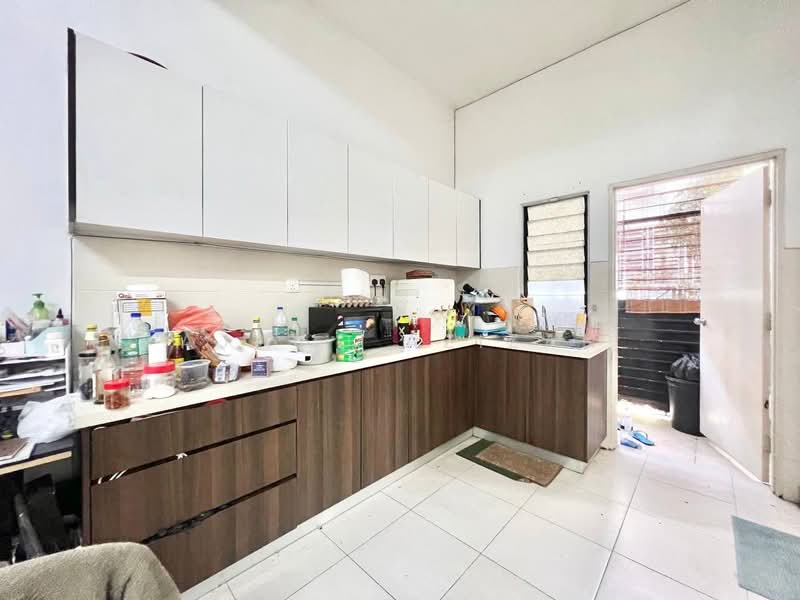 Taman Cahaya Alam untuk Untuk Dijual - RM 650,000, Mac 2026 - Kitchen - PropertyGuru.com.my
