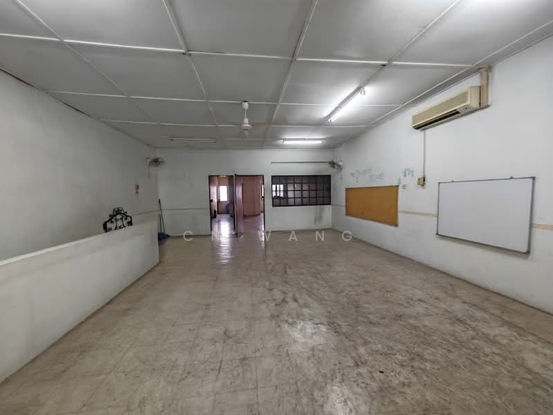 Kedai / Pejabat untuk Disewa di Taman Bukit Kempas (Tampoi) - CN Wang - Interior - PropertyGuru.com.my