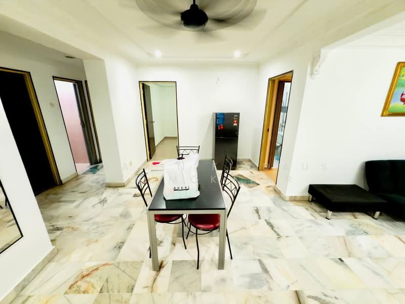 Condominium for Sale at Seri Mas Condominium - Akramin Firdaus Bin Mokhtar - Dining Room - PropertyGuru.com.my