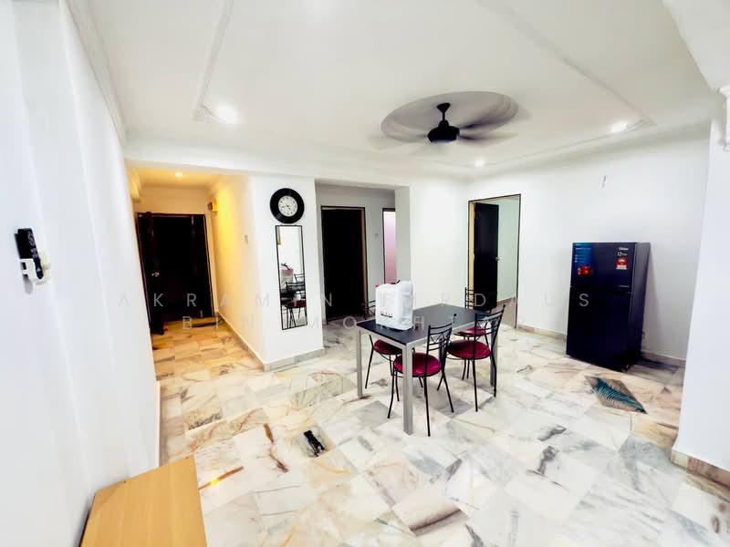 Condominium for Sale at Seri Mas Condominium - Akramin Firdaus Bin Mokhtar - Dining Room - PropertyGuru.com.my