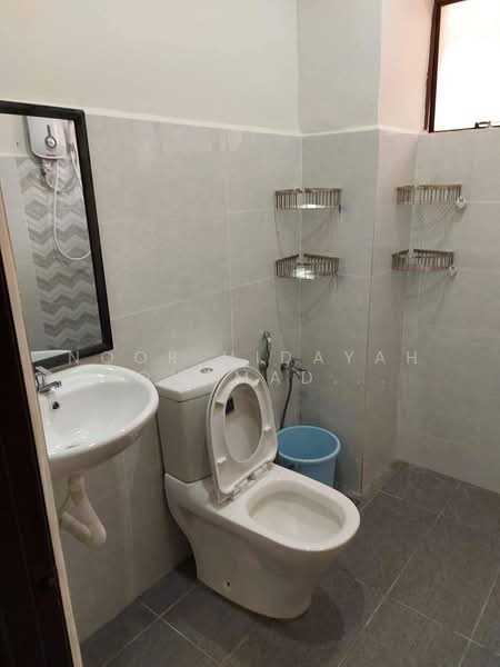 Apartment for Sale at Kayangan Apartment, Bandar Sunway - Noor Hidayah Mohamad Noor - Bathroom - PropertyGuru.com.my