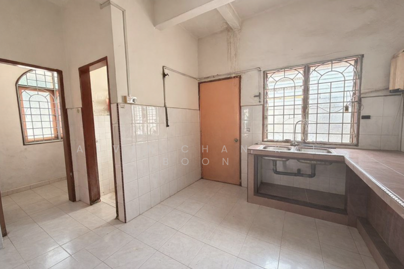 Pokok Mangga Double Storey Corner Lot untuk Untuk Dijual - RM 488,000, Mac 2026 - Kitchen - PropertyGuru.com.my