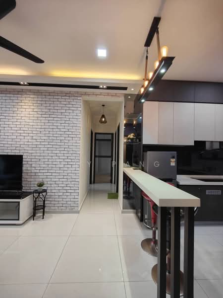 Amberside @ Country Garden Danga Bay untuk Untuk Disewa - RM 2,900 /bulan, Mac 2026 - Kitchen - PropertyGuru.com.my