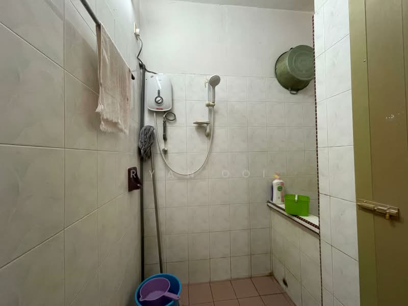 Taman Sri Derga, Alor Setar untuk Untuk Dijual - RM 270,000, Mac 2026 - Bathroom - PropertyGuru.com.my