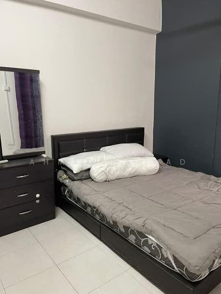 Condominium for Sale at Hijauan Heights - Ahmad Fayyad - Bedroom - PropertyGuru.com.my