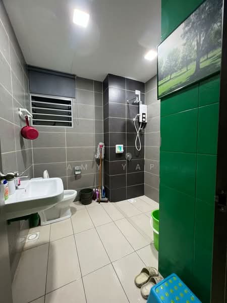 Condominium for Rent at The Henge - Amy Yap - Bathroom - PropertyGuru.com.my
