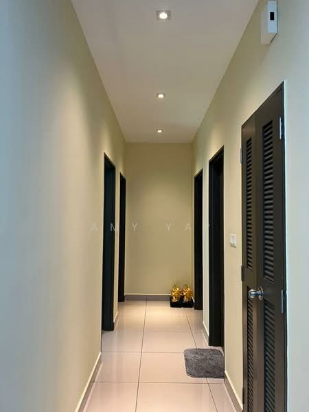 Condominium for Rent at The Henge - Amy Yap - Corridor - PropertyGuru.com.my