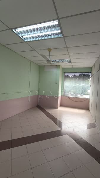 4 Storey Shoplot of 1st floor @Permas Jaya untuk Untuk Disewa - RM 3,300 /bulan, Mac 2026 - Interior - PropertyGuru.com.my
