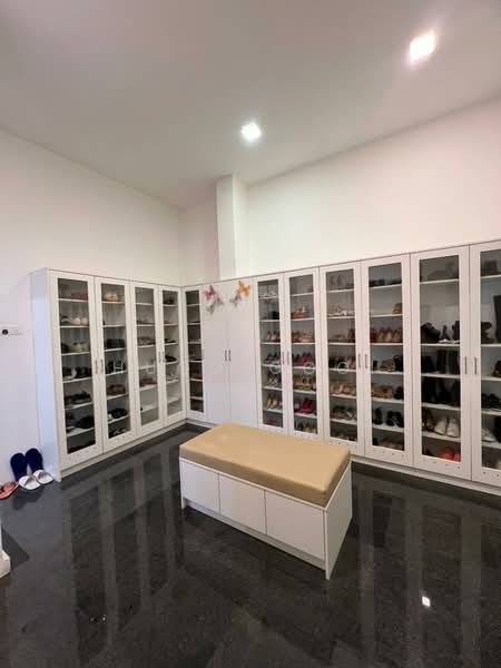 Bungalow for Sale in Taman Equine (Seri Kembangan) - Hugo Gooi - Interior - PropertyGuru.com.my