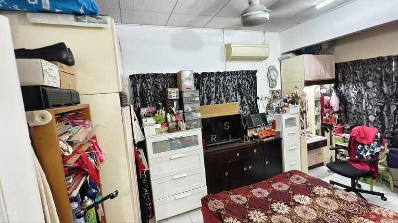 1-storey Terraced House for Sale in Seksyen 51a (Petaling Jaya) - Absyarie Syafiq Shahrin - Bedroom - PropertyGuru.com.my