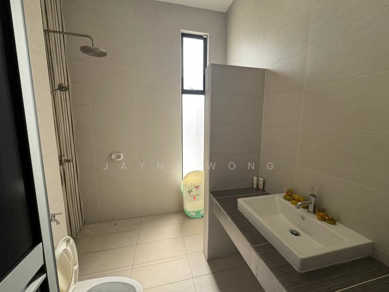 Cluster House for Sale in Bukit Indah (Iskandar Puteri (Nusajaya)) - Jayne Wong - Bathroom - PropertyGuru.com.my