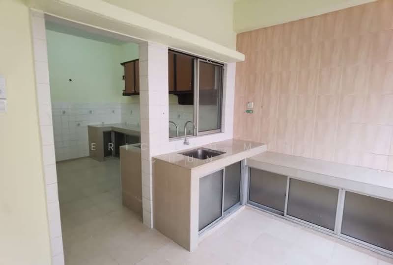 Jalan Merak, Bandar Puchong Jaya untuk Untuk Dijual - RM 789,000, Mac 2026 - Kitchen - PropertyGuru.com.my