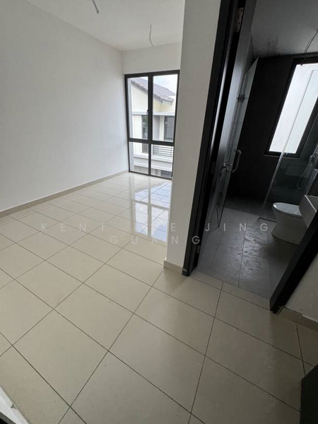 Semi-Detached House for Sale in Amverton Hills (Sungai Buloh) - Kent Lee Jing Guang - Interior - PropertyGuru.com.my