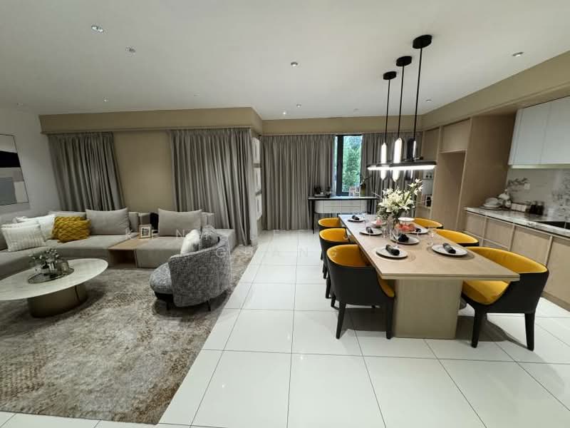 Semi-Detached House for Sale in Amverton Hills (Sungai Buloh) - Kent Lee Jing Guang - Living Room - PropertyGuru.com.my