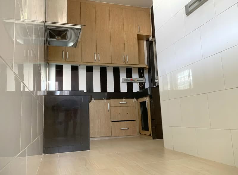 SS 21, Damansara Utama untuk Untuk Disewa - RM 3,200 /bulan, Mac 2026 - Kitchen - PropertyGuru.com.my