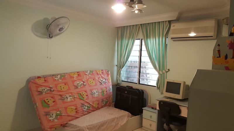 3-storey Terraced House for Sale in Sungai Ara (Penang) - Edwin Ng - Bedroom - PropertyGuru.com.my