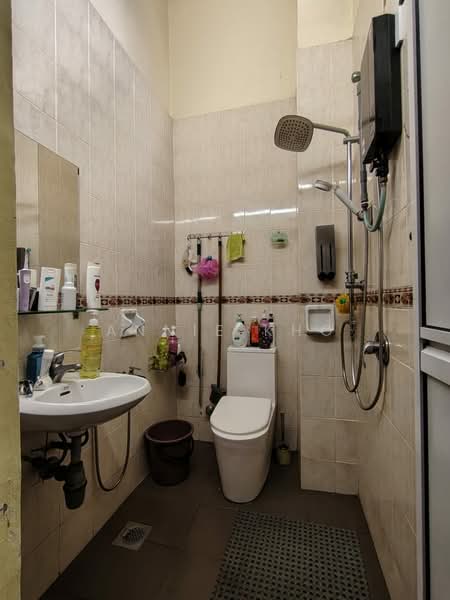 2-storey Terraced House for Sale in Meru (Klang) - Annie Kho - Bathroom - PropertyGuru.com.my