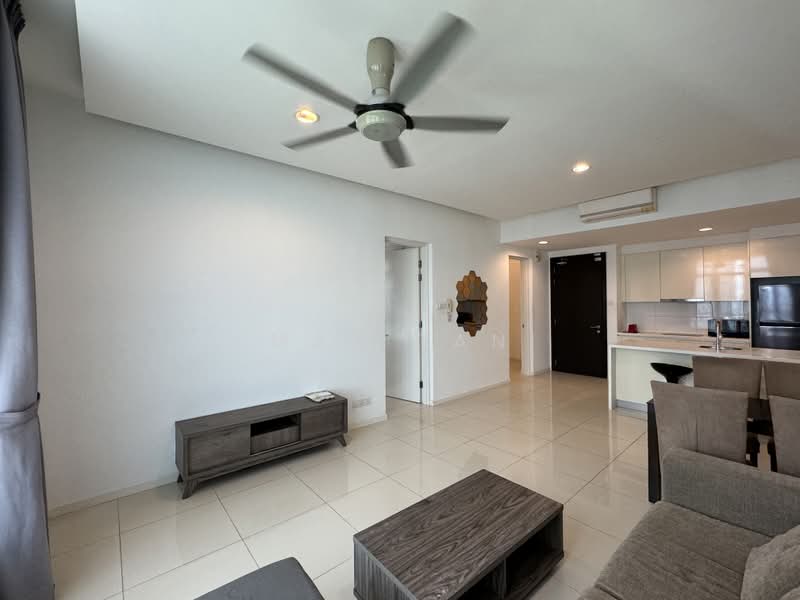 Servis Apartment untuk Dijual di Tropicana Avenue - Max Tan - Living Room - PropertyGuru.com.my