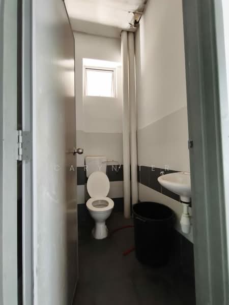 Factory for Rent in Kulai (Johor) - Caryn Ter - Bathroom - PropertyGuru.com.my