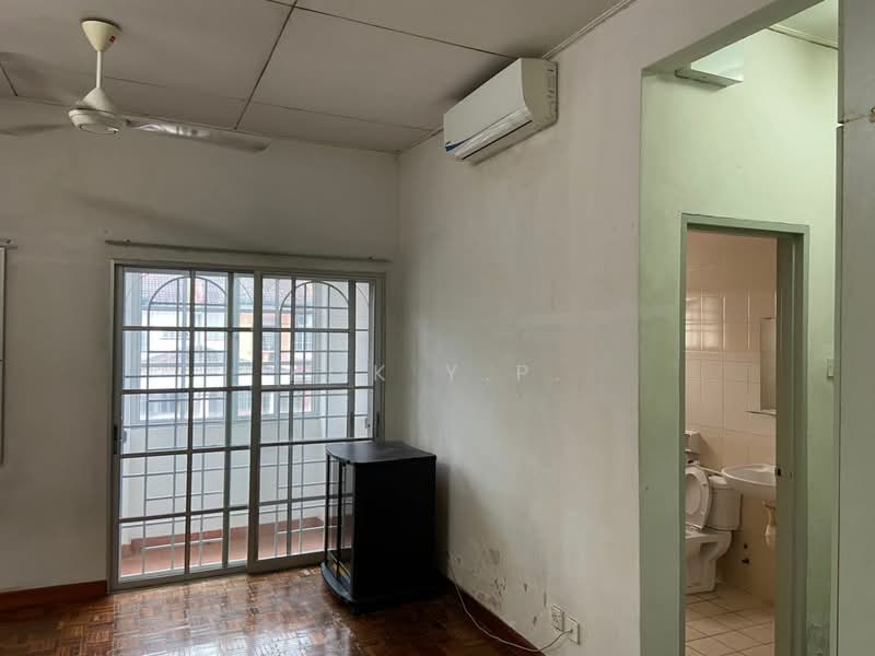 Kota Kemuning untuk Untuk Disewa - RM 1,850 /bulan, Mac 2026 - Living Room - PropertyGuru.com.my