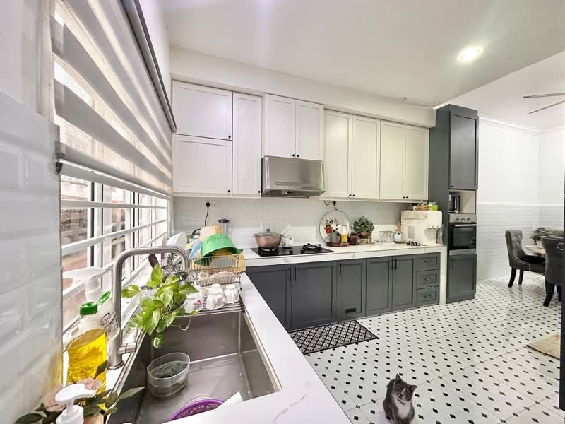 Bukit Bandaraya untuk Untuk Dijual - RM 720,000, Mac 2026 - Kitchen - PropertyGuru.com.my