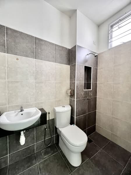 2-storey Terraced House for Sale in Austin (Johor Bahru) - Shiang Yng Tan - Bathroom - PropertyGuru.com.my