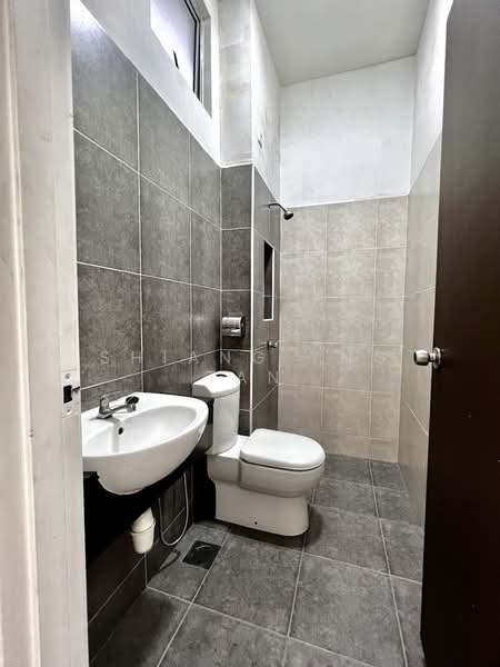 2-storey Terraced House for Sale in Austin (Johor Bahru) - Shiang Yng Tan - Bathroom - PropertyGuru.com.my