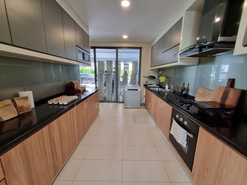 3.5-storey Terraced House for Rent in Desa Parkcity (Kuala Lumpur) - Leon Liew - Kitchen - PropertyGuru.com.my