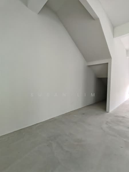 Shop / Office for Rent in Ayer Molek (Melaka) - Susan Lim - Interior - PropertyGuru.com.my