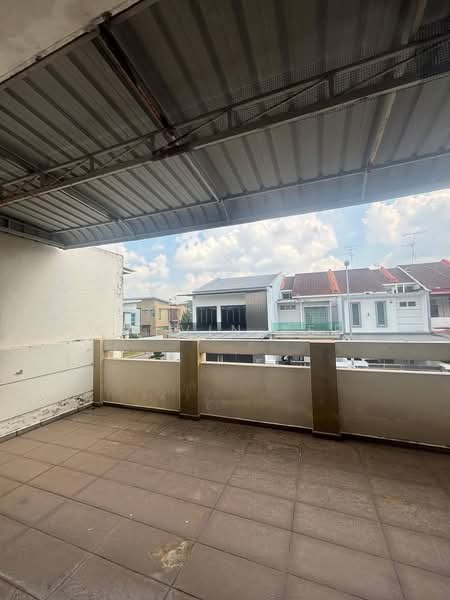 2-storey Terraced House for Sale in Taman Nusa Sentral (Iskandar Puteri (Nusajaya)) - Calvin Lee - Balcony - PropertyGuru.com.my
