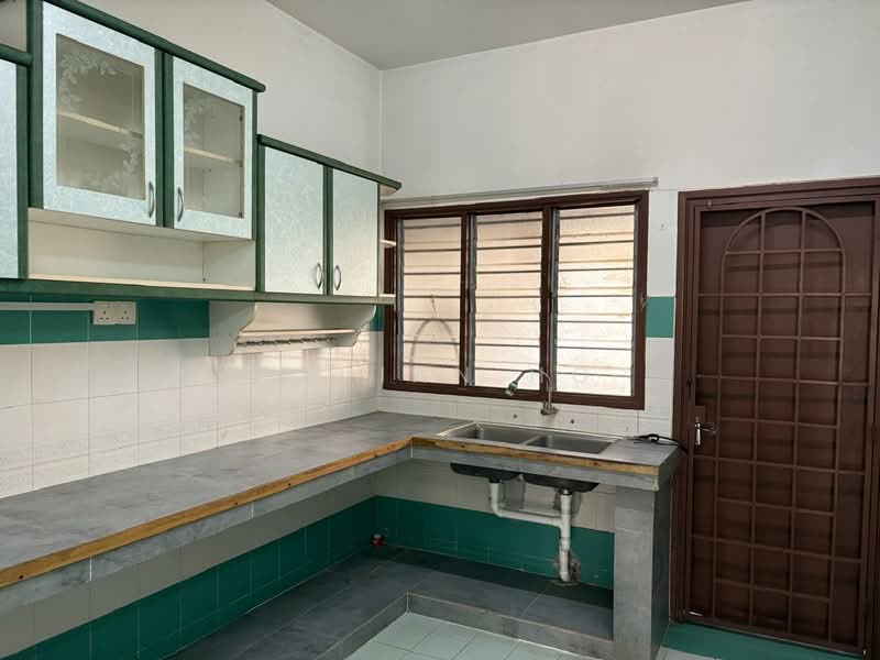 Rumah Teres 2 Tingkat untuk Dijual di Usj 9 (Subang Jaya) - Vivian Ho - Kitchen - PropertyGuru.com.my