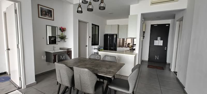 Service Residence for Sale at D'sands Residence - Mimi Johnston - Dining Room - PropertyGuru.com.my