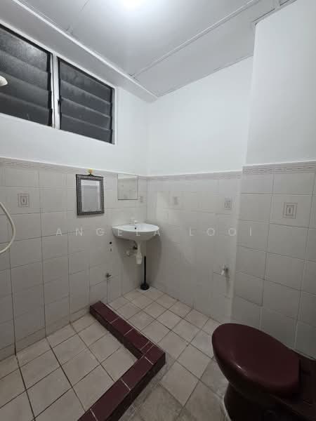 Kelana Puteri untuk Untuk Disewa - RM 1,700 /bulan, Mac 2026 - Bathroom - PropertyGuru.com.my
