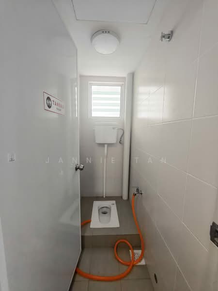 Shop for Rent in Johor Bahru (Johor) - Jannie Tan - Bathroom - PropertyGuru.com.my