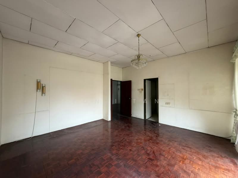 Bungalow for Sale in Minden Heights (Gelugor) - Yonii Tan - Living Room - PropertyGuru.com.my