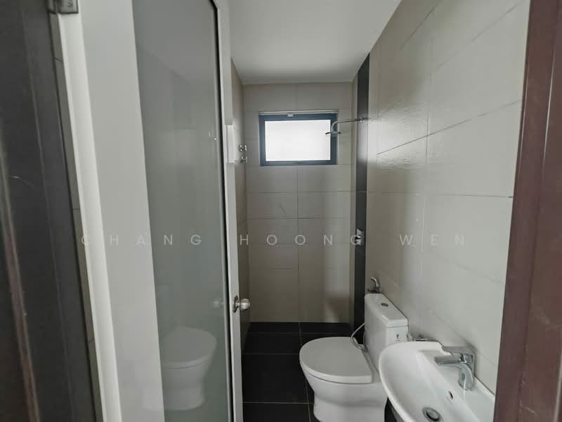 Semi-Detached House for Sale in Taman Puncak Saujana (Kajang) - Chang Hoong Wen - Bathroom - PropertyGuru.com.my