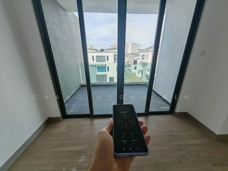 Semi-Detached House for Sale in Taman Puncak Saujana (Kajang) - Chang Hoong Wen - Balcony - PropertyGuru.com.my