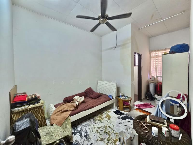 BANDAR PUTERA 2 KLANG untuk Untuk Dijual - RM 370,000, Mac 2026 - Bedroom - PropertyGuru.com.my