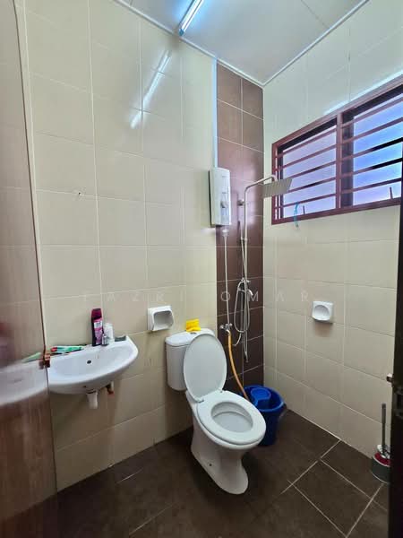 BANDAR PUTERA 2 KLANG untuk Untuk Dijual - RM 370,000, Mac 2026 - Bathroom - PropertyGuru.com.my