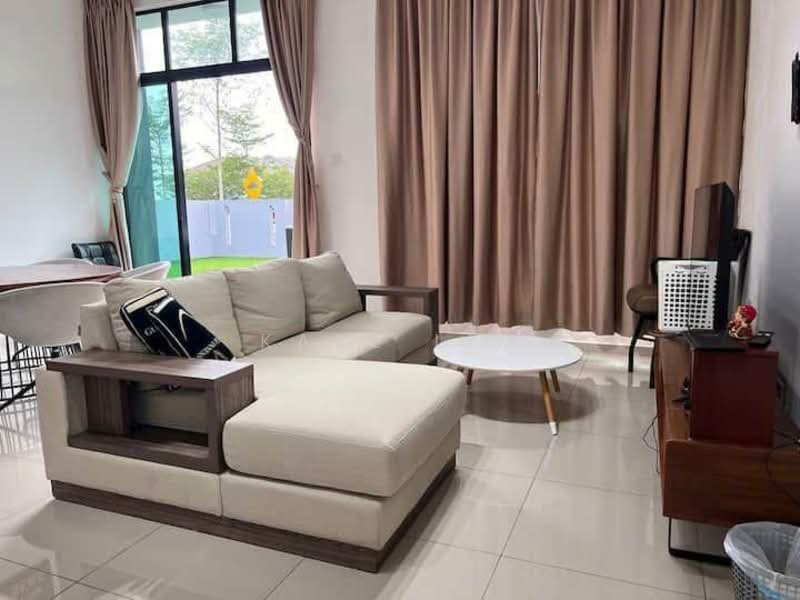 Cluster House for Rent in Johor Bahru (Johor) - Karl Lim - Living Room - PropertyGuru.com.my