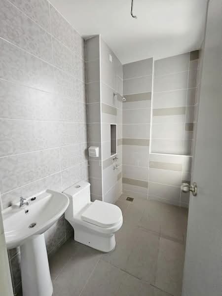 Rini Homes 7 untuk Untuk Dijual - RM 799,000, Apr 2026 - Bathroom - PropertyGuru.com.my
