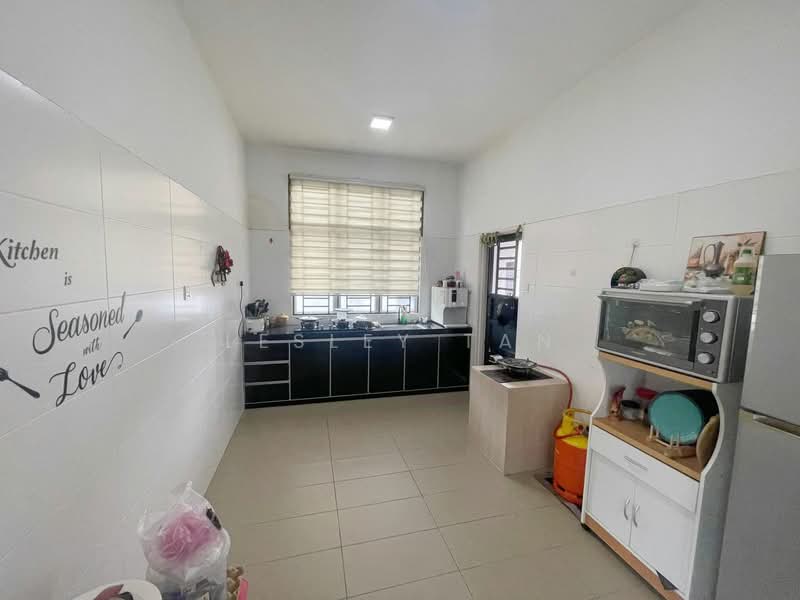 Mutiara Rini untuk Untuk Dijual - RM 980,000, Mac 2026 - Kitchen - PropertyGuru.com.my